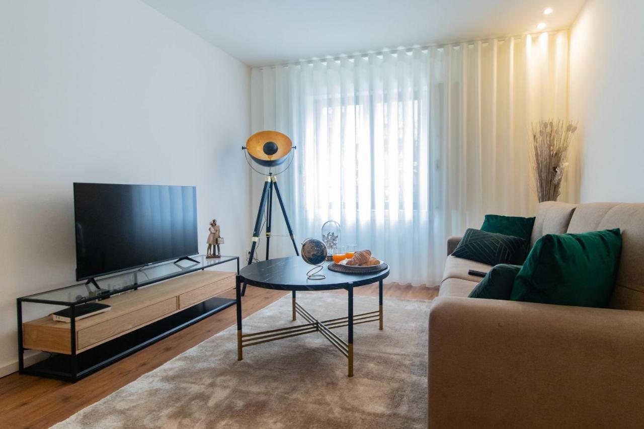 Stunning Apartment W/ Free Parking By Lovelystay 波尔图 外观 照片