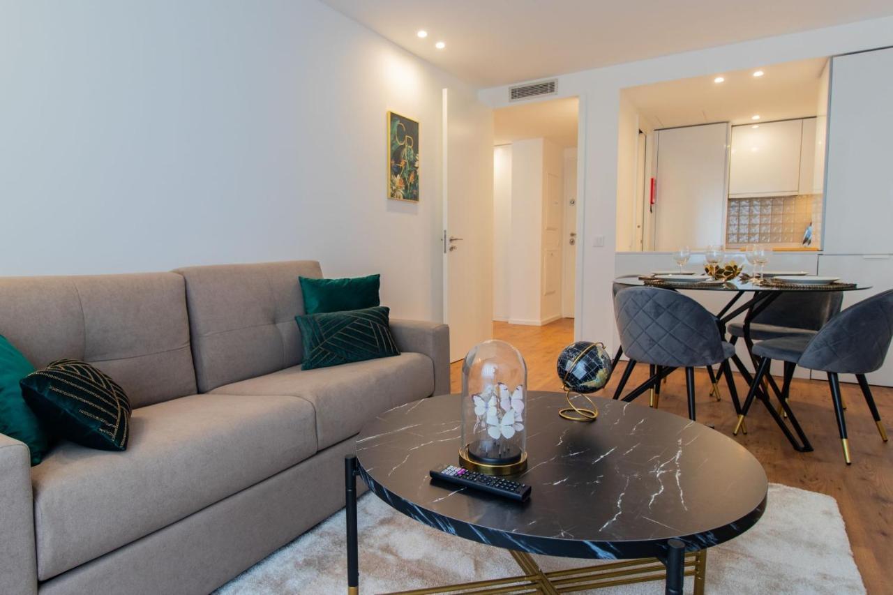 Stunning Apartment W/ Free Parking By Lovelystay 波尔图 外观 照片